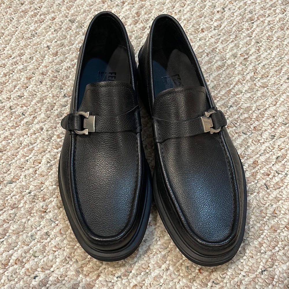 Salvatore ferrgamao black dress shoes never worn